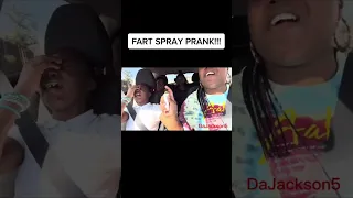 Fart spray prank! (Super funny) #shorts #fartingprank #prankwars