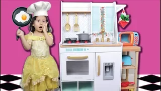 Chloe Finge Brincar de Chef e Cozinha de Brinquedo ! Pretend Play Kitchen Toys