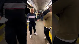 Ed Sheeran sorprendió a un artista callejero en el subte