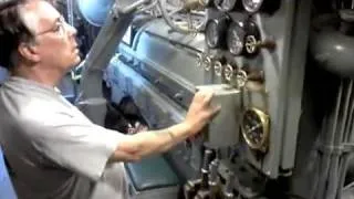 Submarine diesel engine run up, Silversides in Muskegon, Michigan   YouTube