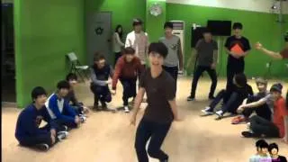 [130927] 17tv CHAN DANCING TO APINK'S NONONO