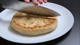 Cheesy pan-fried potato bread | no oven, no yeast, no eggs