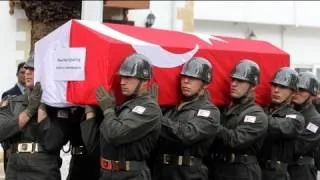 Турки-киприоты хоронят "отца нации"