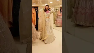 I Found Bollywood Style Lehenga For My BFF’s Wedding | Chandni Chowk Bridesmaid Lehenga Shopping