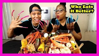 EATING A SEAFOOD BOIL WITH EXTREMELY LONG NAILS CHALLENGE!