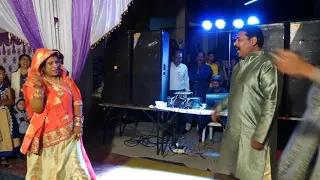 Mom Dad Dance On Sangeet | Best Dance Performance By Groom's Mom & Dad | Aye Meri Zohrajabeen |