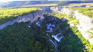 Свято-Успенский мужской монастырь Пещерный город Чуфут-Кале БАХЧИСАРАЙ