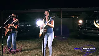 Karla Moreno - Cortinas Guindas ( En Vivo )