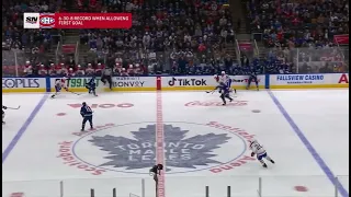 Auston Matthews scores his 58th goal of the season. April 9th, 2022