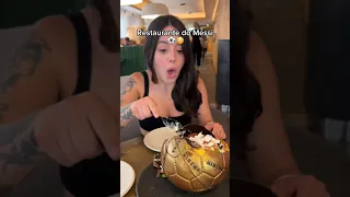 Como é comer no restaurante do Messi?