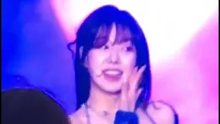 Wendy Teaching Blow Confetti Part in Mik Festival London 2022