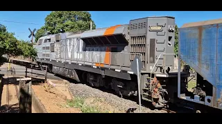 Trem vazio partindo de Uberaba destino terminal integrador uberaba loco lider gt46 13/05/2024