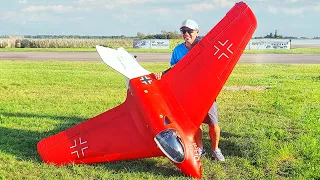 AMAZING ROCKET! GIANT ME163 KOMET RC TURBINE JET FLIGHT DEMONSTRATION