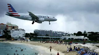 Jet engine blast kills tourist on beach