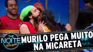 Murilo Couto se empolga e beija muito na micareta | The Noite (08/05/17)