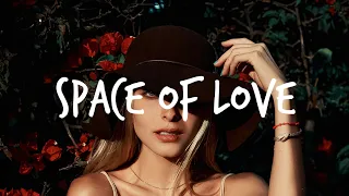 Julian Slink - Space of love (Lyrics)