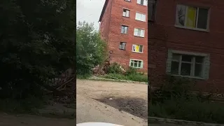 Обрушение стены дома в Омске