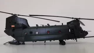 Italeri MH-47E Chinook Model Kit 1/72