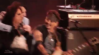 STEVEN TYLER, MARILYN MANSON drop in on HOLLYWOOD VAMPIRES