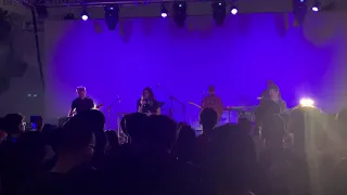American Football (Feat. Dee Cruz of Run Dorothy)  - Uncomfortably Numb (Live In Singapore 2019)