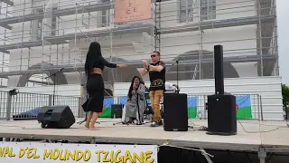 SAINTES MARIE DE LA MER 13- FÊTE DES GITANS-- MAI2023- AVEC MAMA NEGRITA. BRAVO.