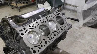 Porsche Cayenne V8 engine assembly. Divine Porsche. I'm serious. Ремонт Порше Київська область.