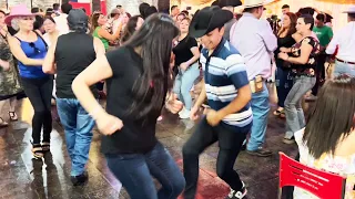 MIX BAILABLE - Ay que lindo baila este pariente al estilo de LA MONEDA DE ORO