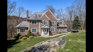 12 BROOKVIEW DRIVE CARMEL, NY 10512