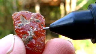 Test Gemstones With Tool Diamond Selector II ,  Carnelian gemstone