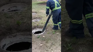 تنظيف حفرة الصرف الصحي - Cleaning of the septic tank