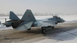 Т-50 перелетел с Дальнего Востока под Москву