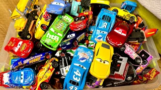 Looking for Lightning McQueen Cars: Lightning McQueen, Sally, Finn McMissle, Tow Mater, Doc Hudson