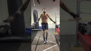 21 Year Old Light-Heavy Weight Amateur Boxing Champ SHREDDED skipping rope. 😳
