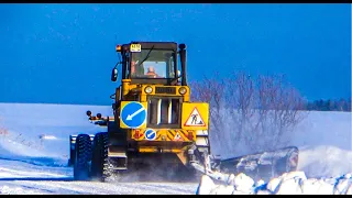 Чистим и расширяем  дорогу от снега.Трактор МТЗ-82.1 с двумя отвалами & грейдер.