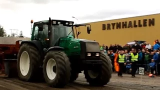 Traktorpulling Hustad 2015 @ Valtra 8550