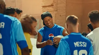 Best Football Commercial - Ronaldinho, Messi , Pogba ...🔥