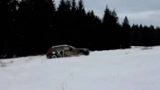 BMW X1 - Fun in snow at BMW X Drive