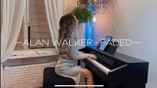 Alan Walker -Faded [Piano cover by Elena PianoLife]