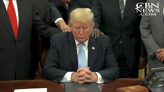 This Prayer Over President Trump in the Oval Office Is Going Viral