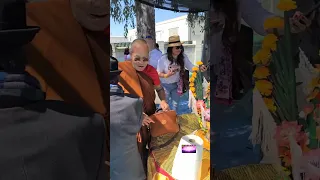 Councilmen Sean Loloee Hand Tying Blessing Monks & Elders Lao New Year 2023 | Wat Lao Phosiesattanak