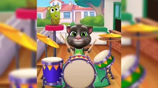 Talking Tom Playing the drums