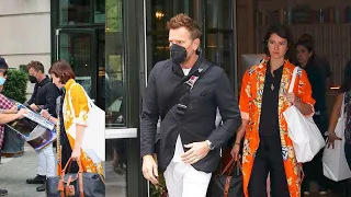 Ewan McGregor and Mary Elizabeth Winstead seen signing autographs as they leave NYC hotel