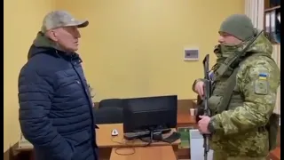 Тридцять срібняків — за зраду!