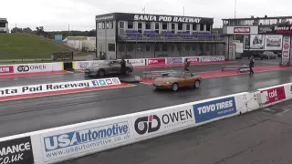 R35 Nissan GTR vs Mazda MX-5 1.8i Turbo - 1/4 Mile Drag Race