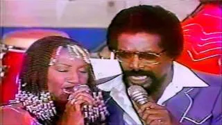 Celia Cruz Ft. Pete "el Conde" Rodríguez & Fania All-Stars - Encántigo