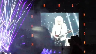 Queen featuring Adam Lambert- Who wants to live forever,  at the isle of wight festival 2016