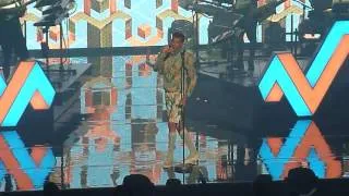 Stromae concert Amiens 21 Papaoutai