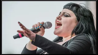 Gossip - Heavy Cross - Live at Roskilde Festival, Denmark