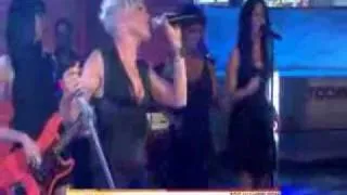 P!nk - Please Don't Leave Me  (Live TODAY SHOW )