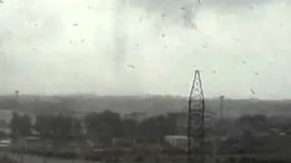Незвичне торнадо у Росії